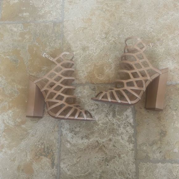 SCHUTZ Caged Block Heel Jaden Light Wood/Tan - Picture 8 of 11